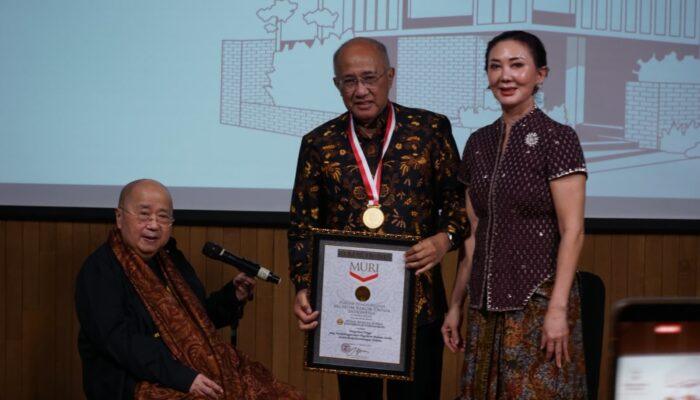 Pidangan Balé Rumawat Padjadjaran Kasinugrahan Layang Pangajén Muri